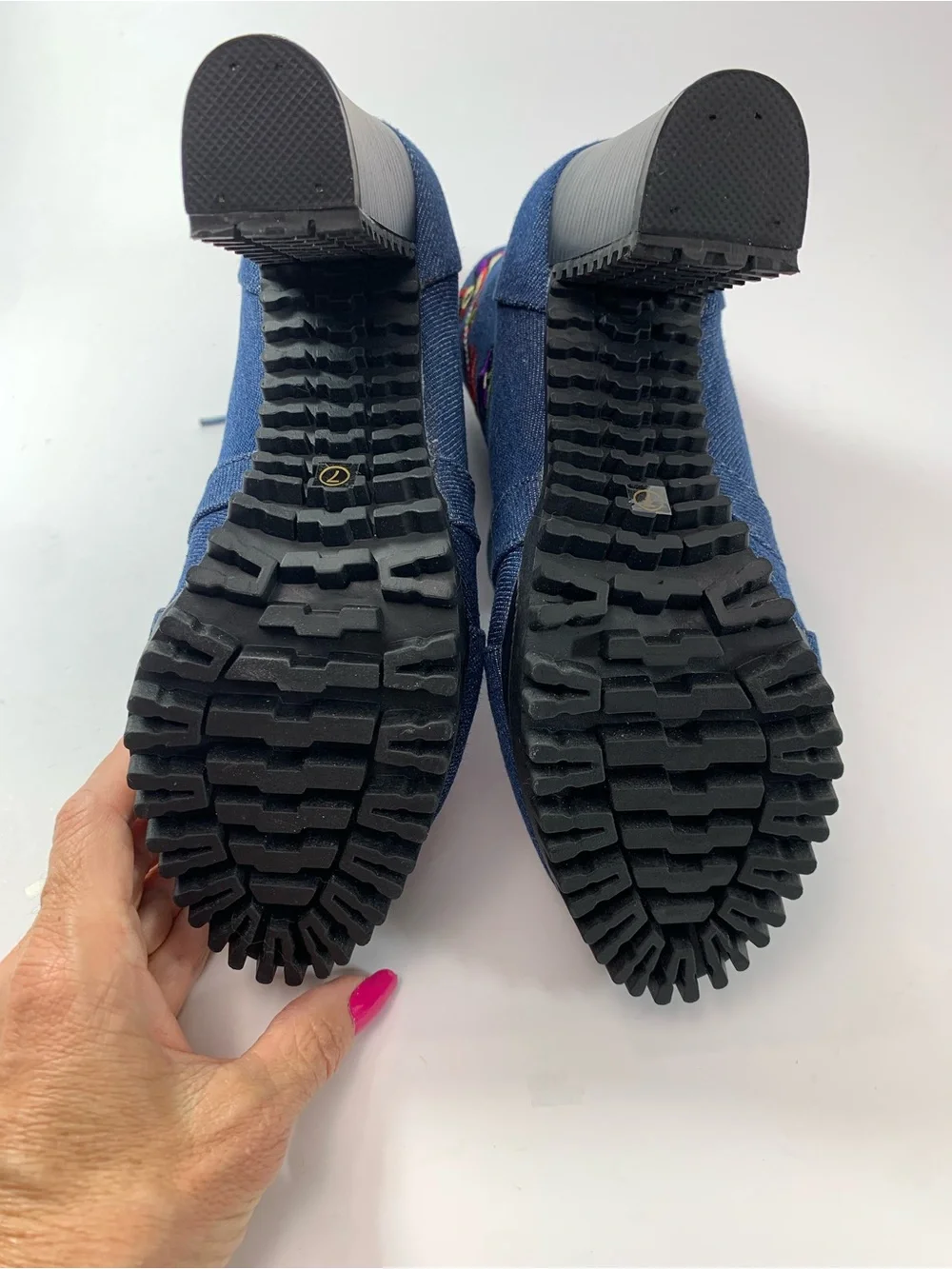 Womens Denim Western Boho Urban Cowgirl Embroidered Lace-Up Ankle Bootie 7M